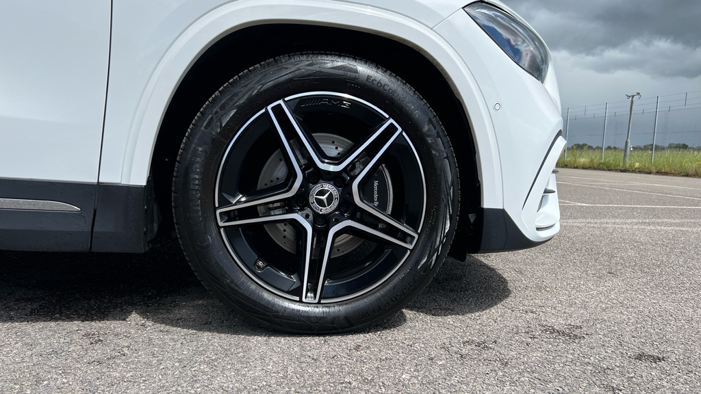Mercedes-Benz GLA Class Gla 200 Amg Line Executive HV75JVY White #5