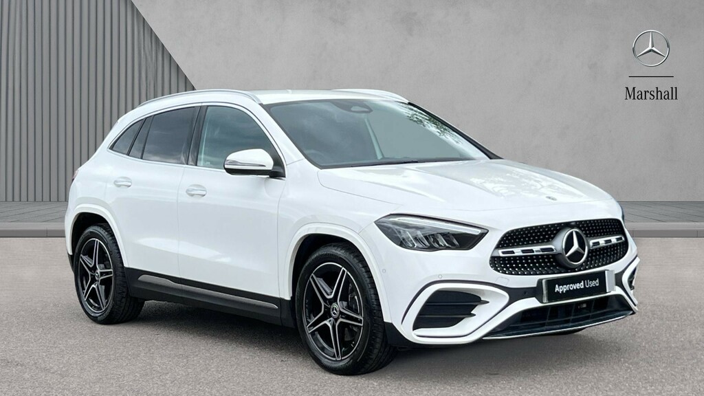 Mercedes-Benz GLA Class Gla 200 Amg Line Executive White