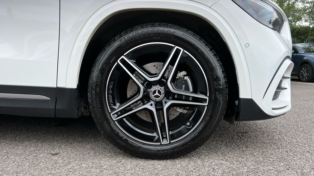 Mercedes-Benz GLA Class Gla 200 Amg Line Executive HV75JWD White #5