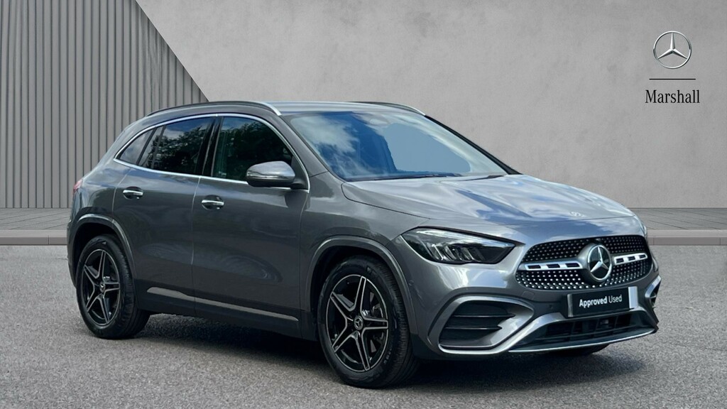 Mercedes-Benz GLA Class Gla 200 Amg Line Executive Grey