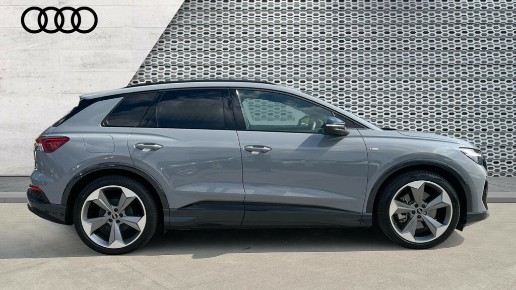 Audi Q4 E Tron Q4 210Kw 45 82Kwh Black Edition KW25YXK Grey #4
