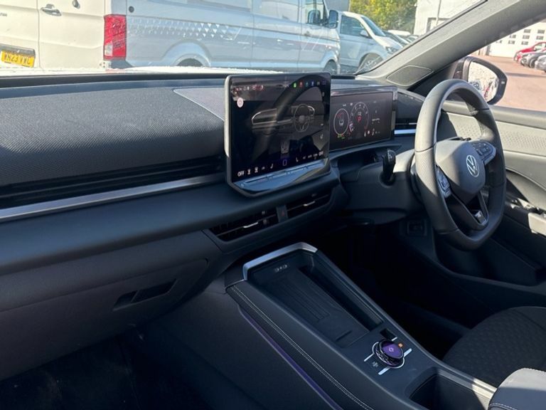 Volkswagen T-Roc T-roc 1.5 R-line Etsi 150Ps Dsg FX26ZGK White #2