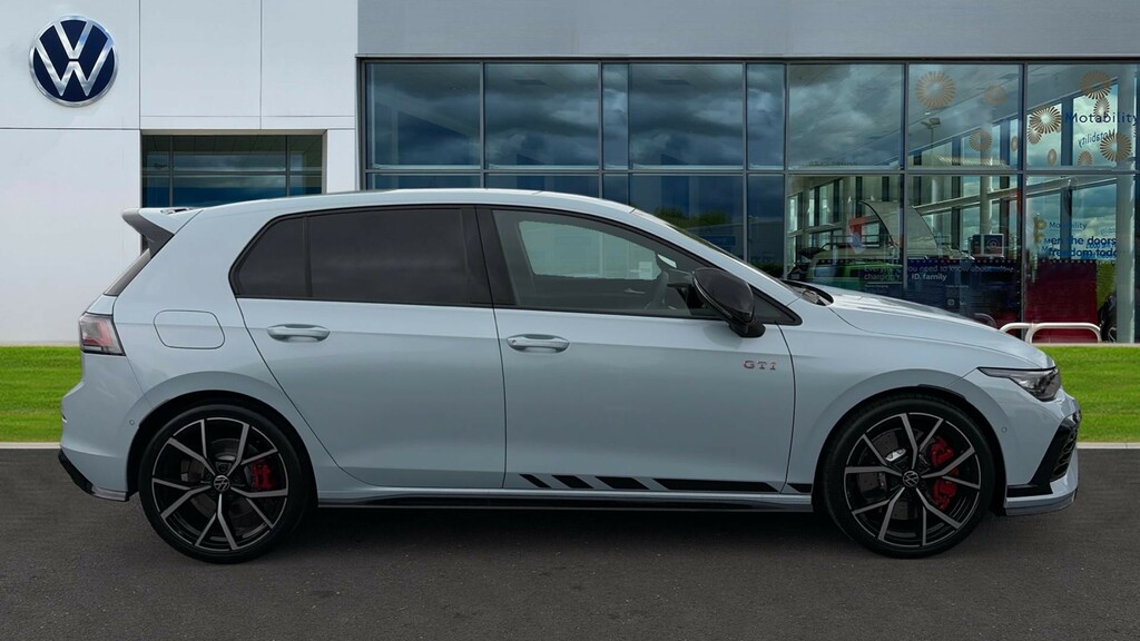 Volkswagen Golf Golf Hatch Gti Clubsport 2.0 Tsi 300 Ps 7-Speed Ds LC26XVK Blue #4