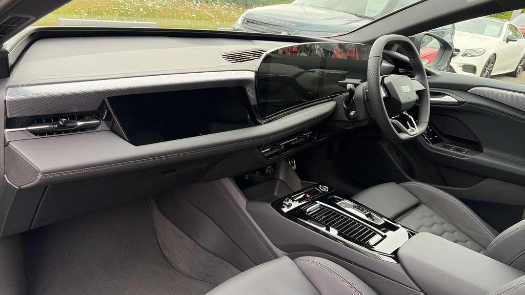 Audi A6 Avant A6 270Kw Performance 100Kwh S Line KM75MXA Black #2