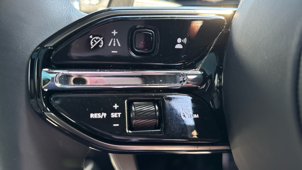 Aston Martin Vanquish Petrol Black #25