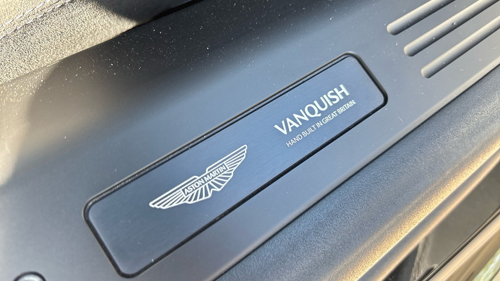 Aston Martin Vanquish Petrol Black #33