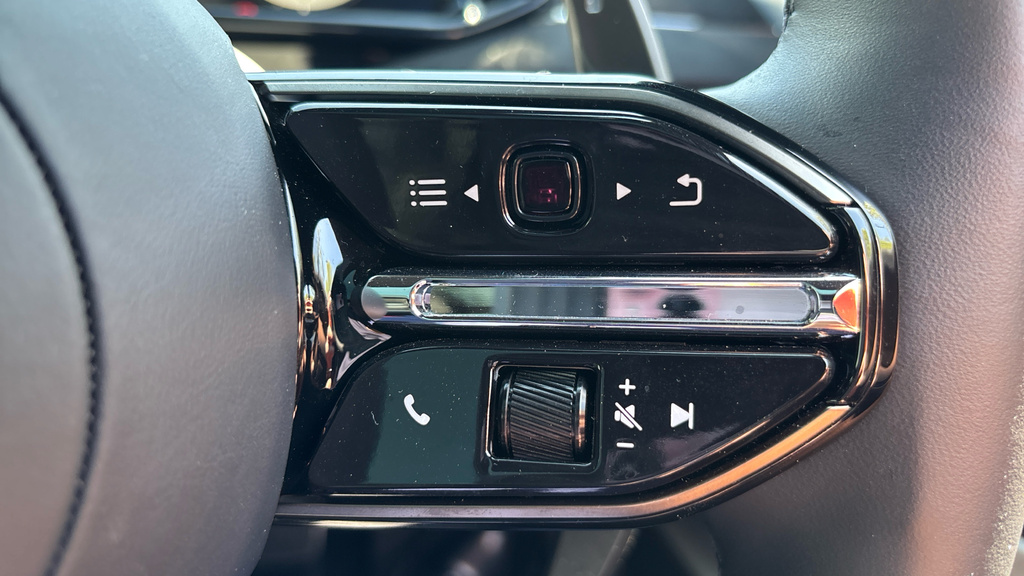 Aston Martin Vanquish Petrol Black #24