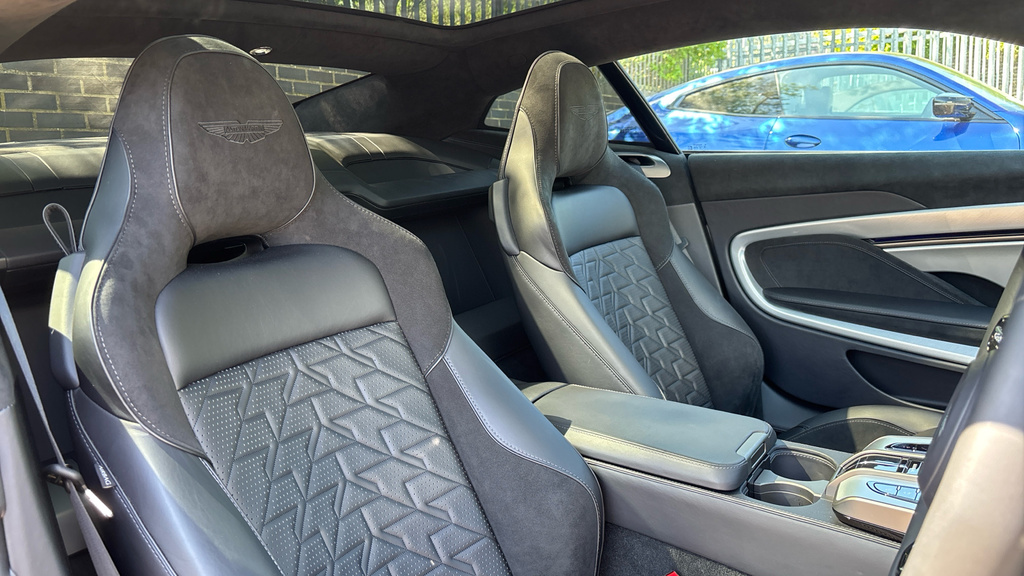 Aston Martin Vanquish Petrol Black #11