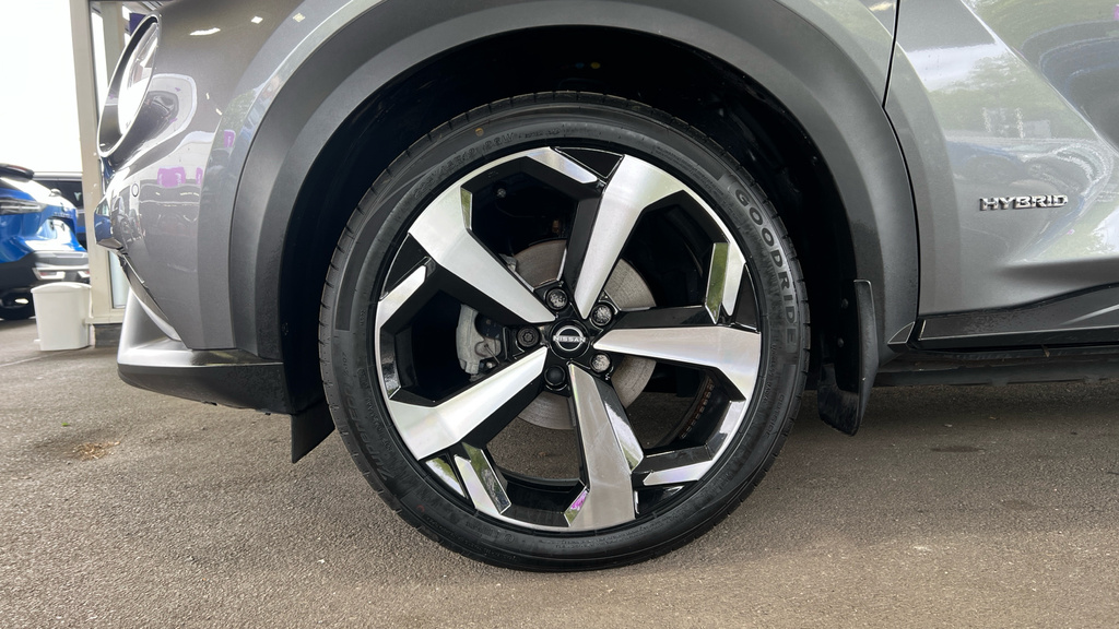 Nissan Juke Juke 1.6 Hybrid Tekna RE23MRV Grey #4