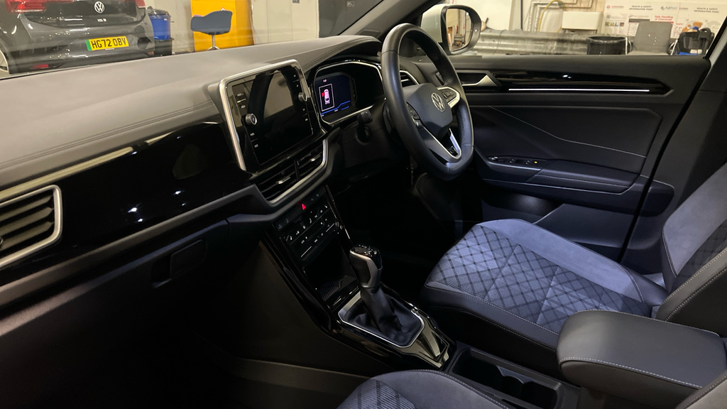 Volkswagen T-Roc T-roc 1.5 Tsi R-line Dsg MK74CRF White #2