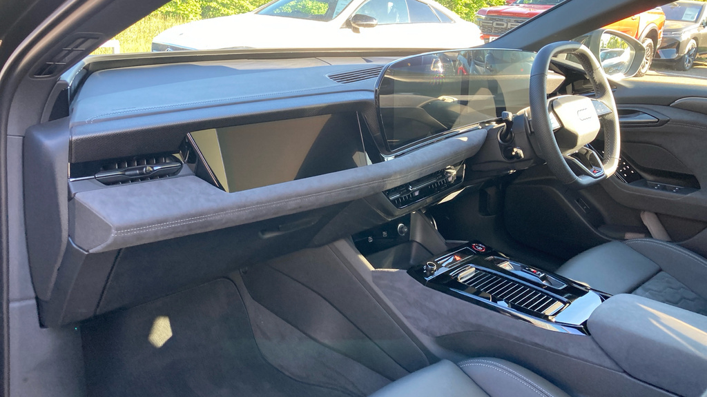 Audi A6 E-tron Sportback Audi A6 E-tron Sportback Speci 315Kw Quattro 100Kw OV25ZTS Black #2