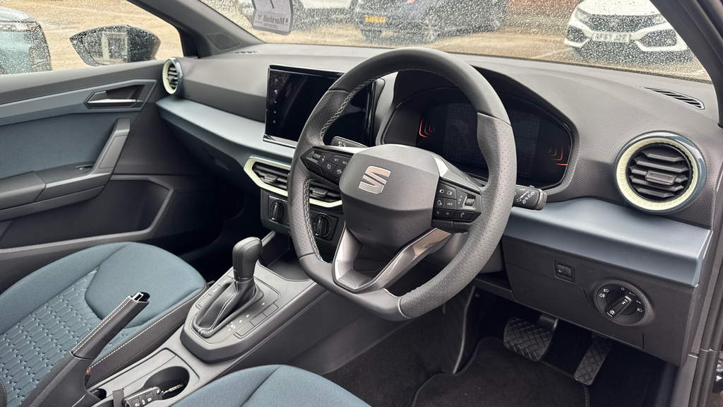 Seat Ibiza Ibiza 1.0 Tsi 115 Se Technology Dsg KR26FLX Black #6
