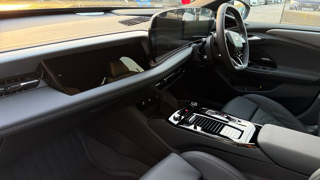 Audi A6 Avant Audi A6 Sportback S Line E-tron 210,00 Kw GF26FYW Black #2