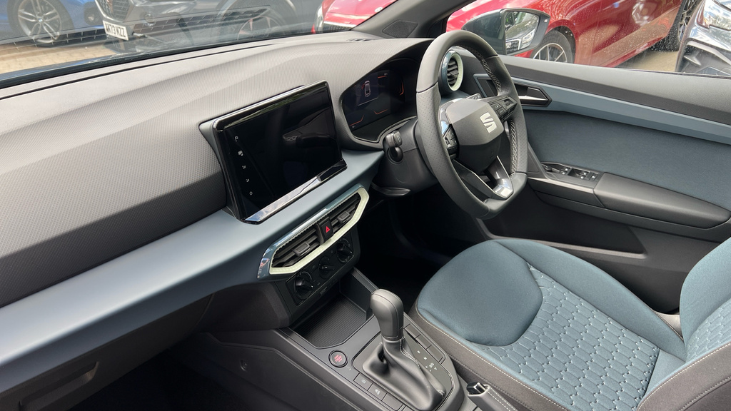 Seat Ibiza Ibiza 1.0 Tsi 115 Se Technology Dsg KR26FMV Grey #2