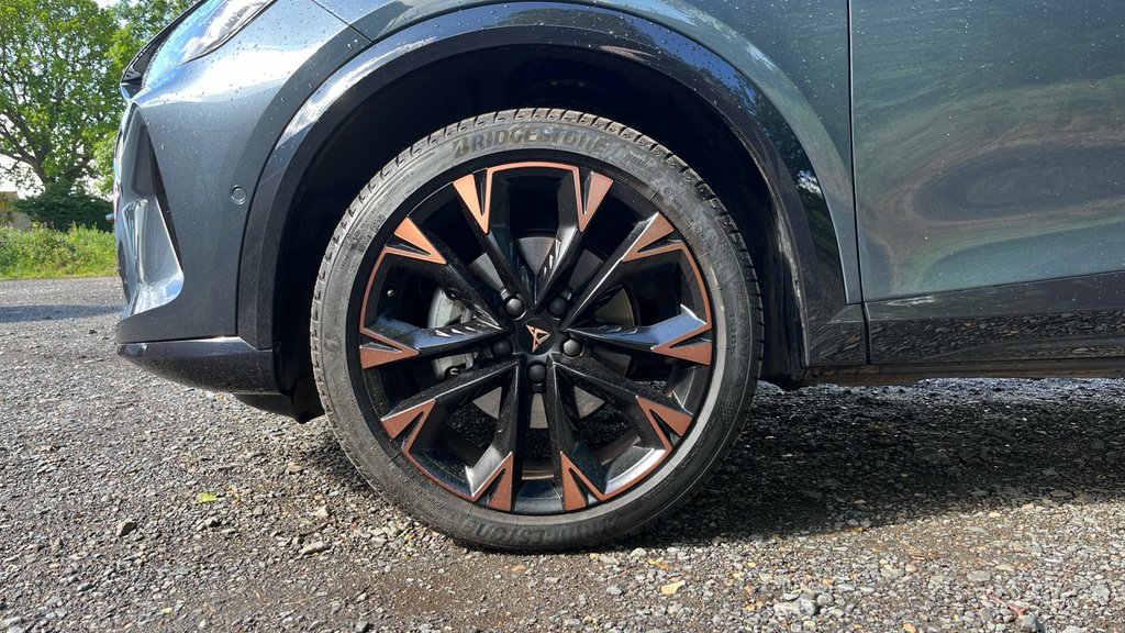 Cupra Formentor Formentor 1.5 Etsi 150 V3 Dsg DG75XWL Grey #5