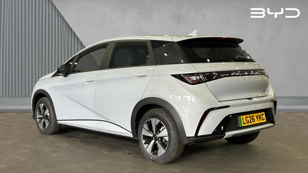 Byd Dolphin Dolphin 70Kw Active 44.9Kwh LG26YKC White #5