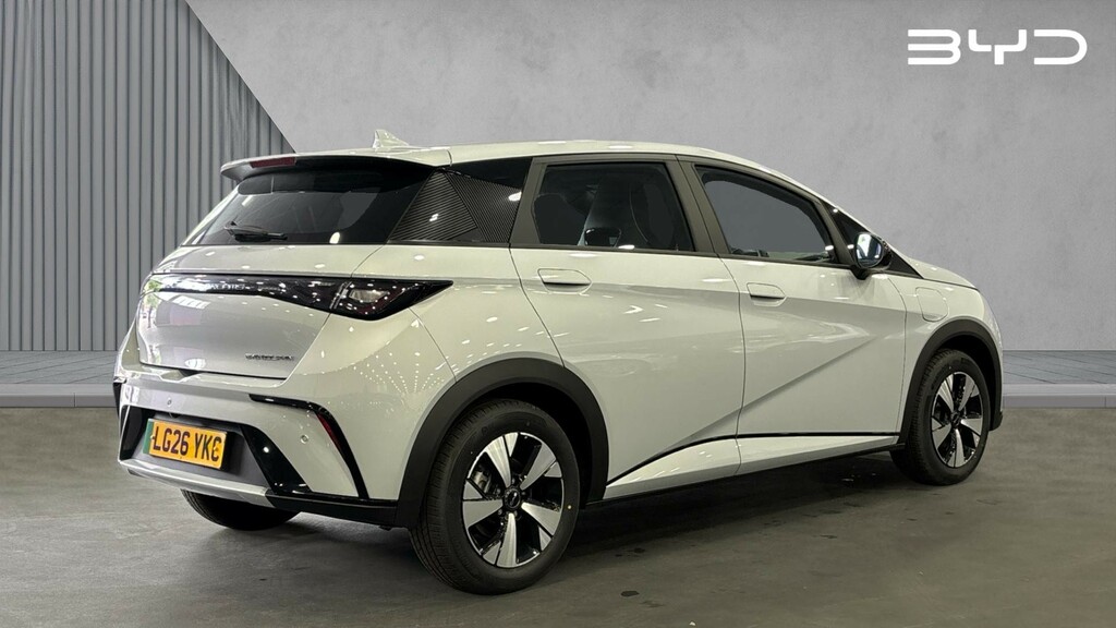 Byd Dolphin Dolphin 70Kw Active 44.9Kwh LG26YKC White #3