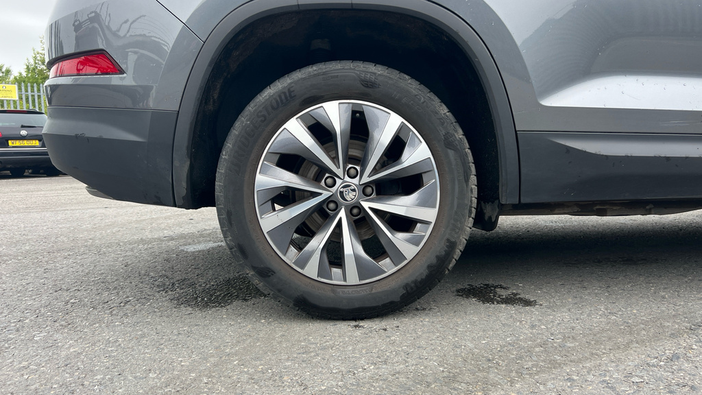 Skoda Kodiaq Kodiaq 1.5 Tsi Se Drive Dsg MC72FZN Grey #5