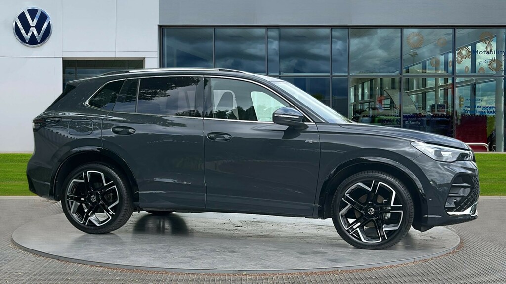 Volkswagen Tiguan Tiguan 1.5 Etsi 150 R-line Dsg KR75FGF Grey #4
