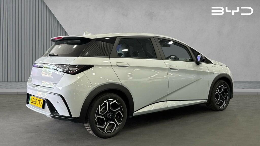 Byd Dolphin Dolphin 130Kw Boost 44.9Kwh LG26TYV White #3