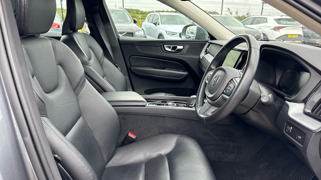 Volvo XC60 Xc60 2.0 B4d Momentum Geartronic Grey #6
