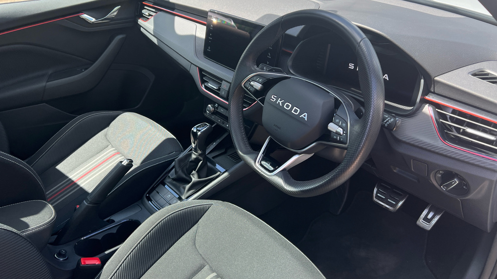 Skoda Kamiq Kamiq 1.5 Tsi Monte Carlo Edition Dsg White #6