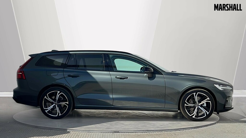 Volvo V60 Volvo V60 Sportswagon 2.0 B4p Plus Dark Green #3