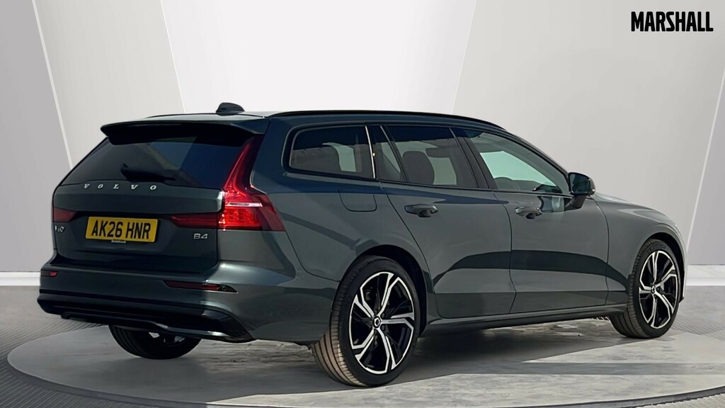 Volvo V60 Volvo V60 Sportswagon 2.0 B4p Plus Dark Green #2