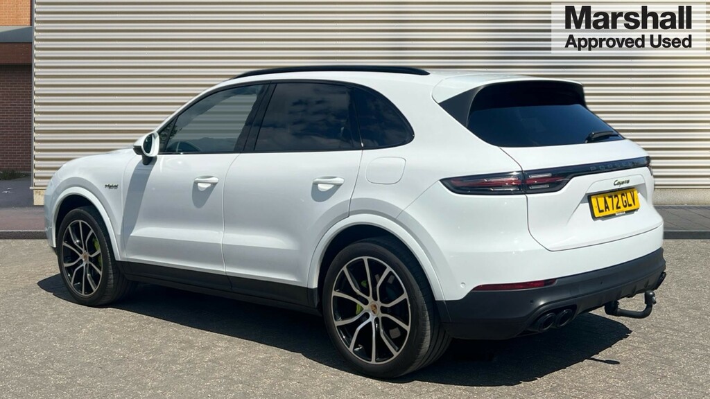 Porsche Cayenne Cayenne Estate Special Editions E-hybrid Platinum LA72GLV White #5