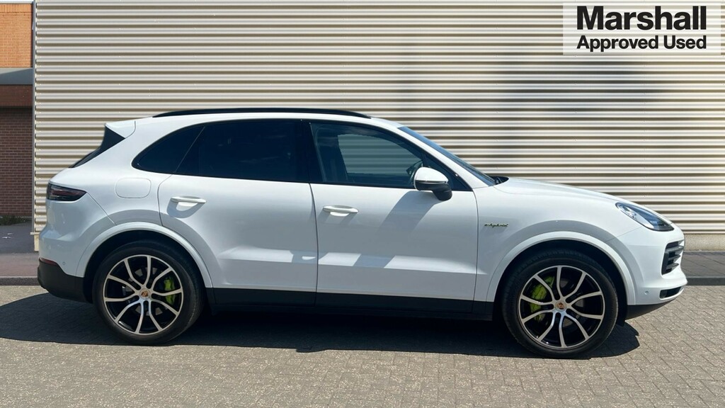 Porsche Cayenne Cayenne Estate Special Editions E-hybrid Platinum LA72GLV White #2
