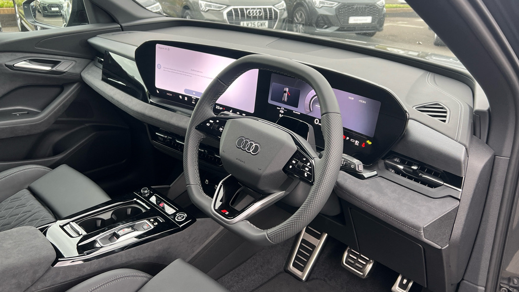 Audi Q6 E-Tron Audi Q6 E-tron Estate 225Kw Performance 100Kwh Bla LY26DBZ Grey #6