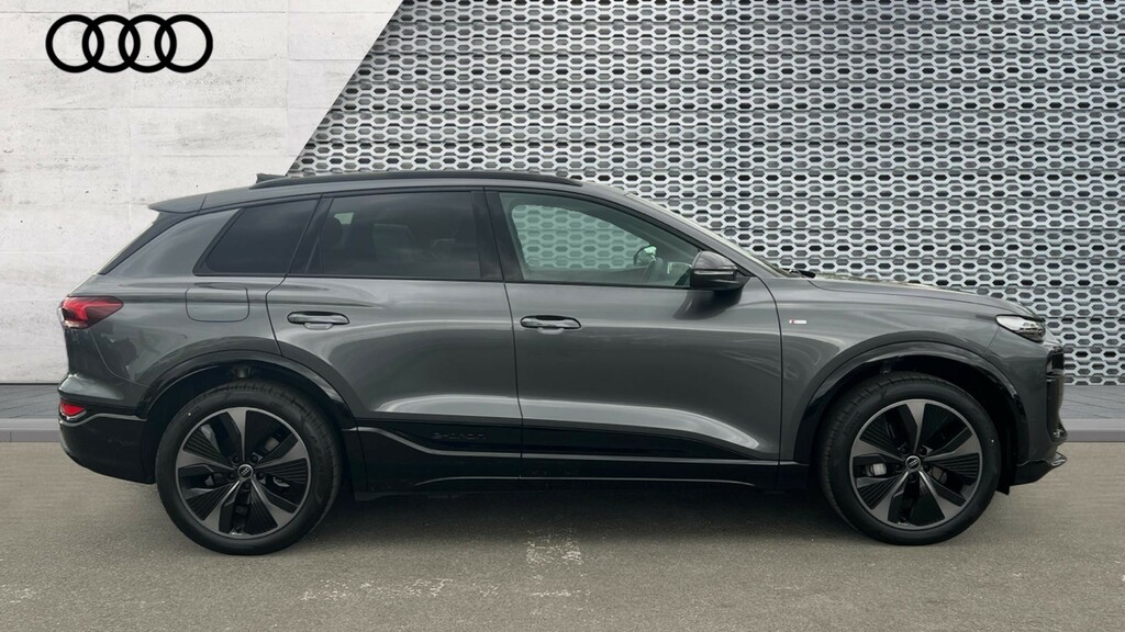 Audi Q6 E-Tron Audi Q6 E-tron Estate 225Kw Performance 100Kwh Bla LY26DBZ Grey #4