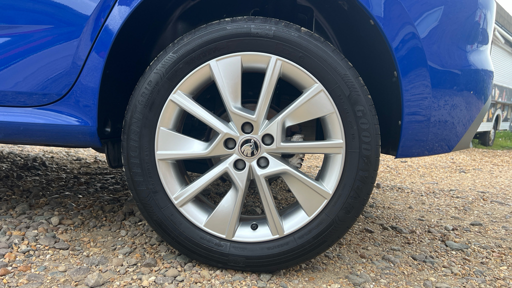 Skoda Kamiq Kamiq 1.0 Tsi 95 Se ML23NMA Blue #5