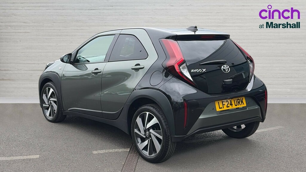 Toyota Aygo X Aygo X 1.0 Vvt-i Edge LF24URK Green #5