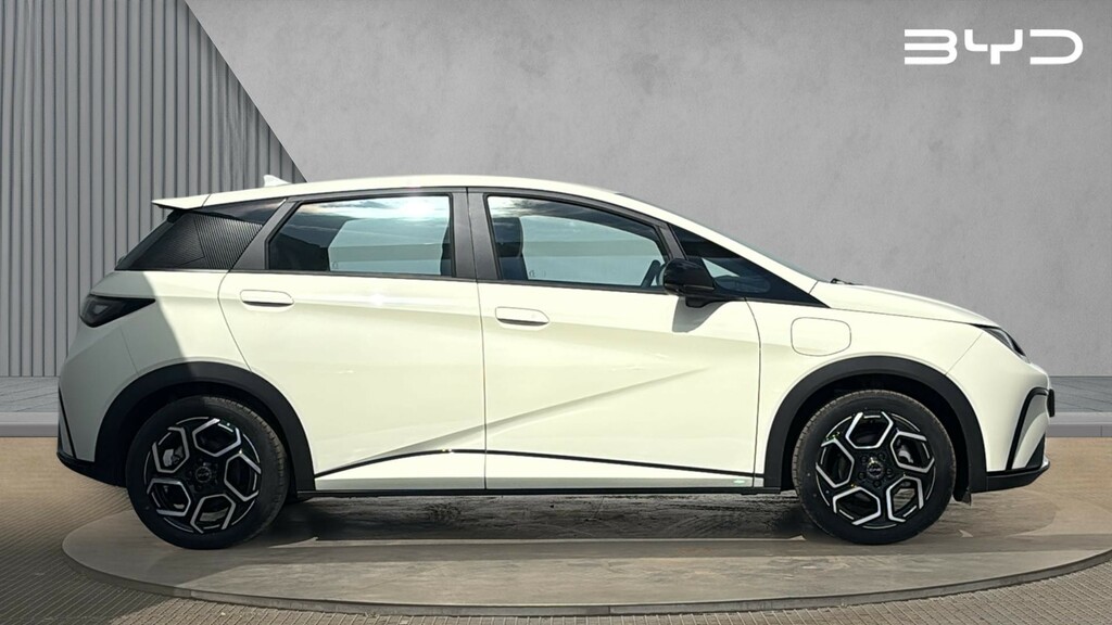 Byd Dolphin Dolphin 130Kw Boost 44.9Kwh LG26BKY White #2