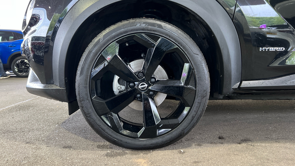 Nissan Juke Juke 1.6 Hybrid Tekna OW74XBE Black #4