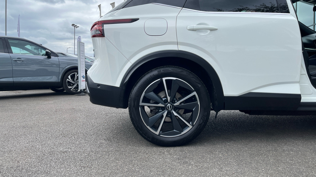Nissan Qashqai Qashqai 1.5 E-power Tekna YA72CMK White #4