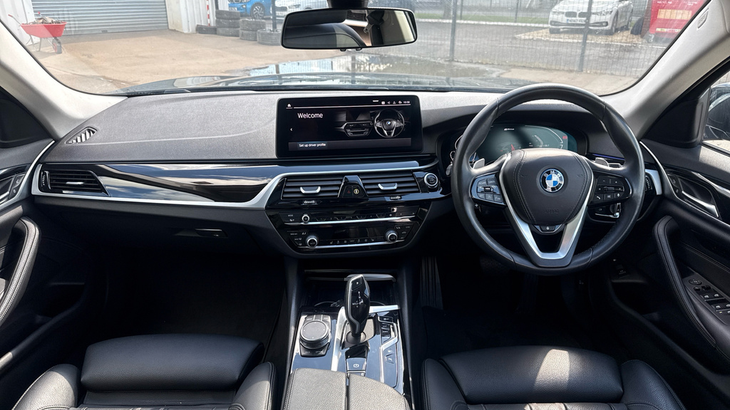 BMW 5 Series 5 Series 530E Se YD23APM Blue #4