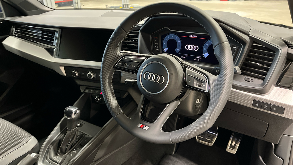 Audi A1 Audi A1 Sportback S Line 35 Tfsi 150 Ps S Tronic LV26GNO Blue #6