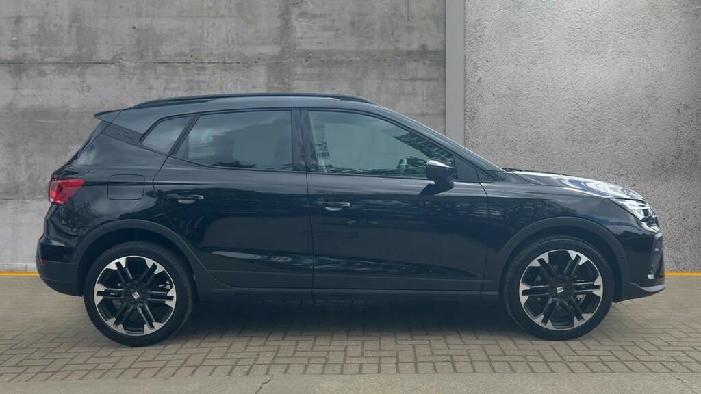 Seat Arona Arona 1.5 Tsi 150 Fr Sport Dsg Hatchback EY26ULE Black #4
