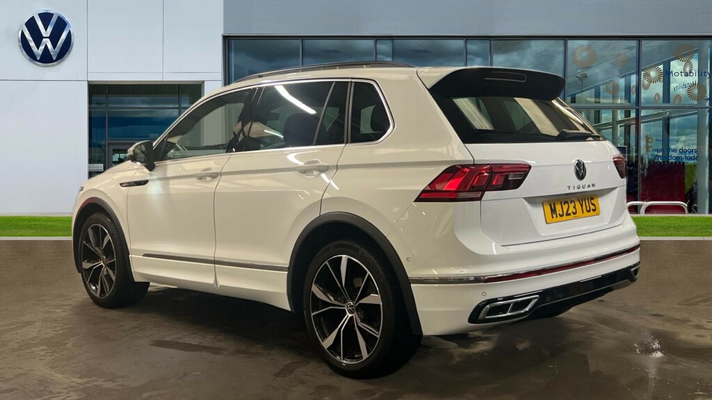 Volkswagen Tiguan Tiguan 1.5 Tsi 150 R-line Dsg MJ23YUS White #3