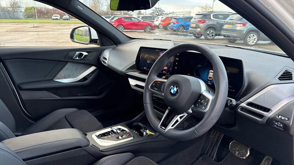 BMW 1 Series 1 Series 120 M Sport Step Techpro Pack FX25HKH White #6