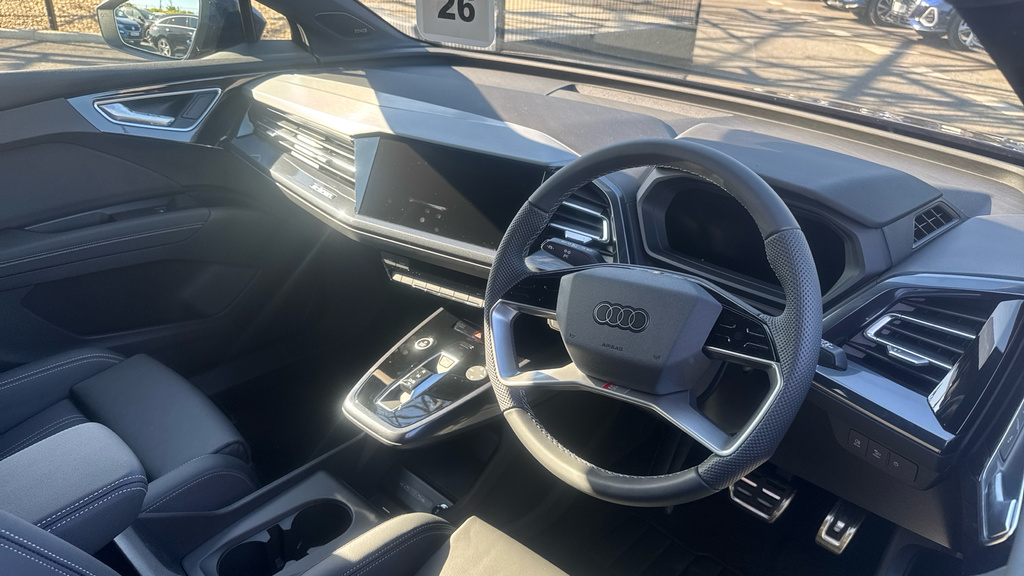 Audi Q4 E Tron Audi Q4 S Line 45 E-tron 210,00 Kw GF26UJR Blue #6