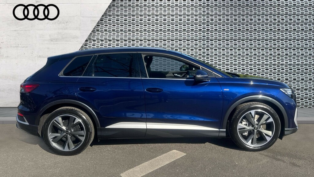 Audi Q4 E Tron Audi Q4 S Line 45 E-tron 210,00 Kw GF26UJR Blue #4