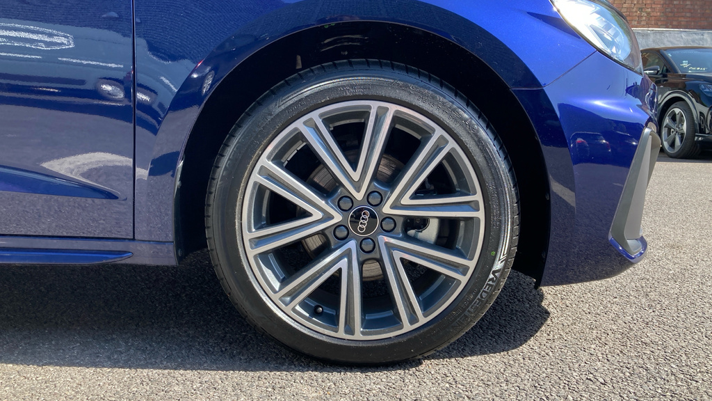 Audi A1 Audi A1 Sportback 30 Tfsi S Line S Tronic OE26FCN Blue #5