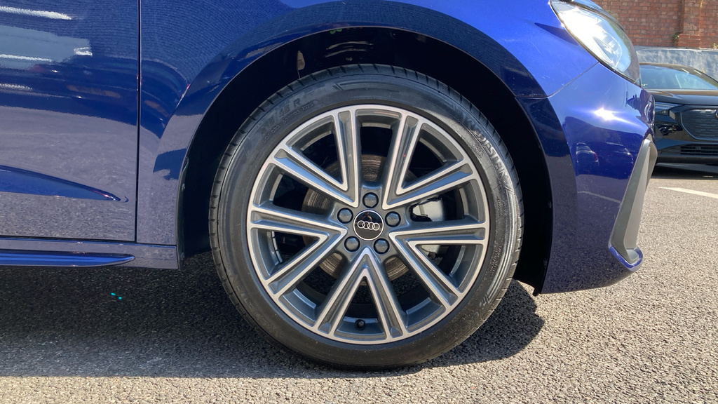 Audi A1 Audi A1 Sportback S Line 30 Tfsi 116 Ps S Tronic OE26FDF Blue #5