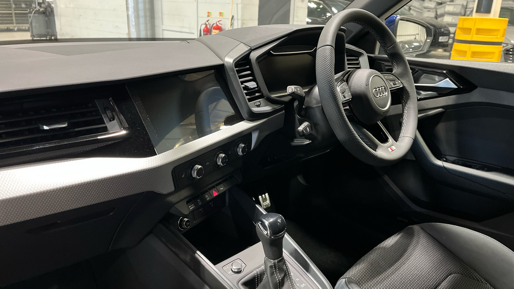 Audi A1 Audi A1 Sportback S Line 35 Tfsi 150 Ps S Tronic LX26OXS Blue #2