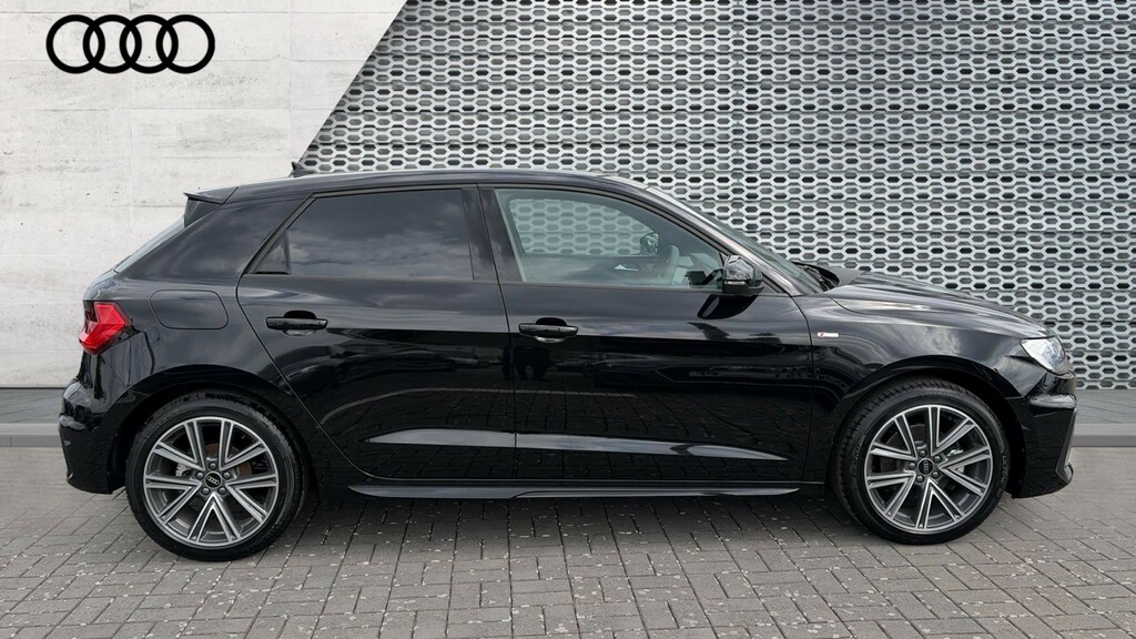 Audi A1 Audi A1 Sportback 35 Tfsi S Line S Tronic OE26FFB Black #4