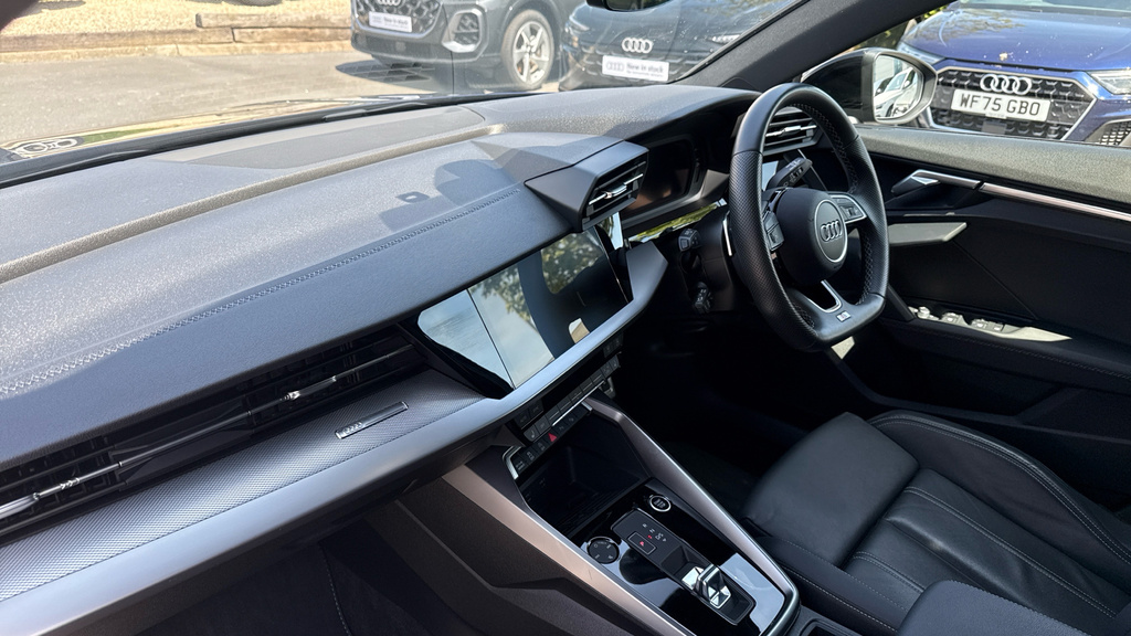 Audi A3 A3 35 Tfsi Black Edition S Tronic Tech Pack WG24VUE Blue #2