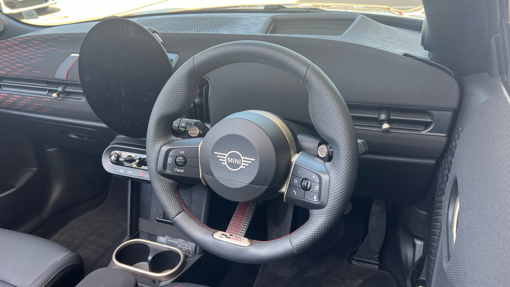 Mini Hatch Cooper 2.0 C Sport Level 2 YA25OSR Black #5